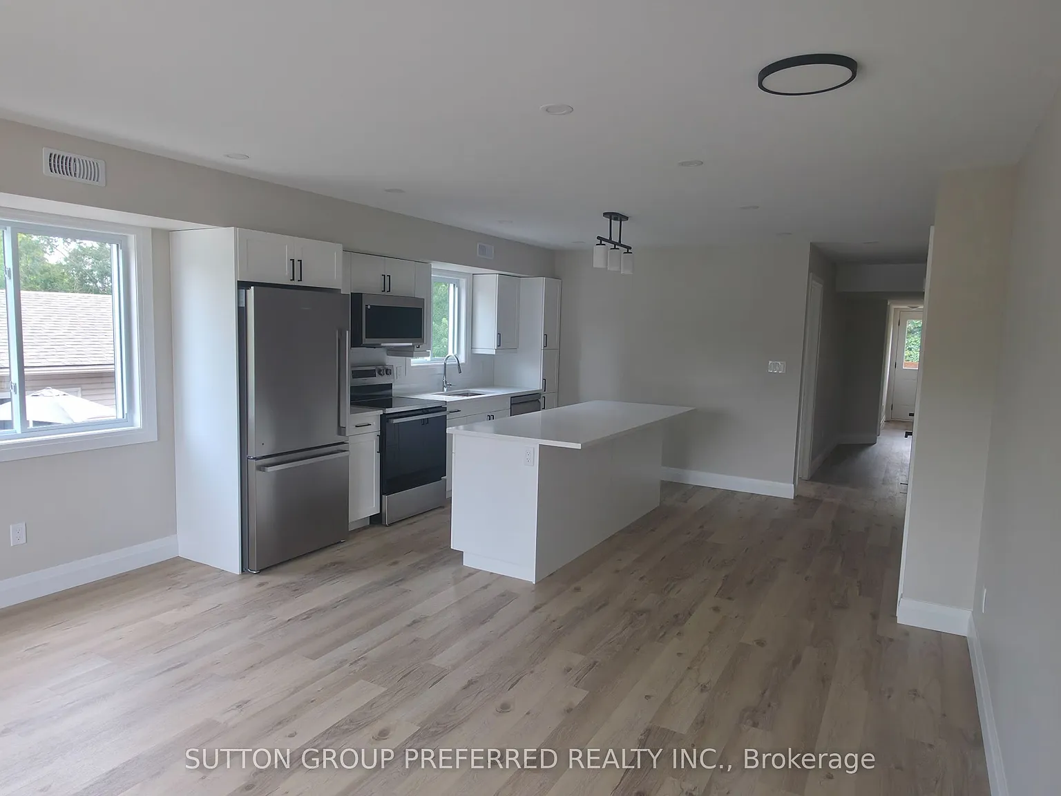 2 bed, $2,100 — Photo 2