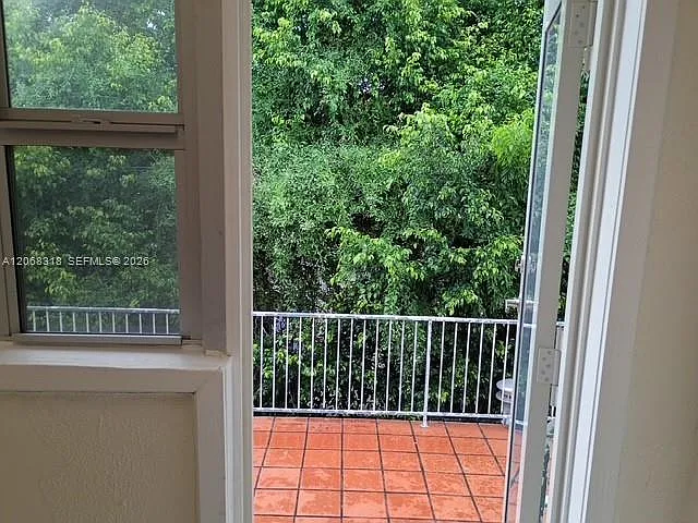8215 Abbott Ave #3A — Photo 17