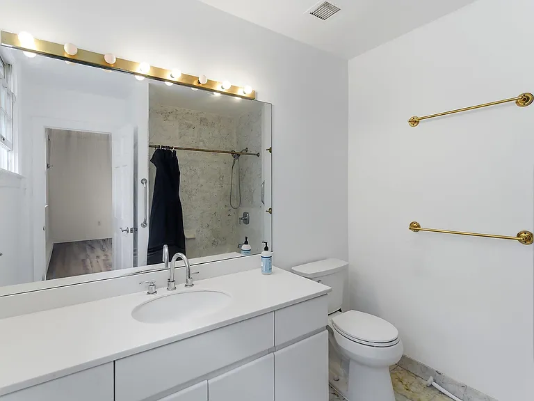 204 Shearwater Ct W #21 — Photo 11