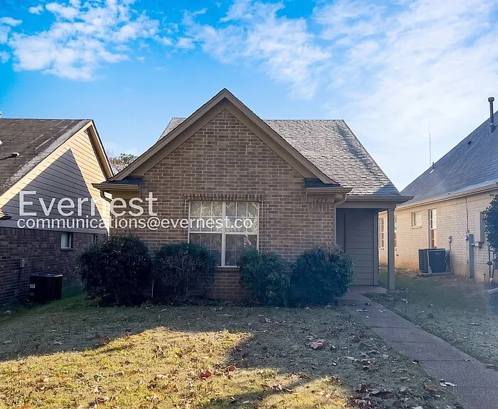 1274 Whitten Rd — Photo 1