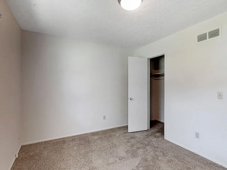Westwood Duplexes — Photo 40