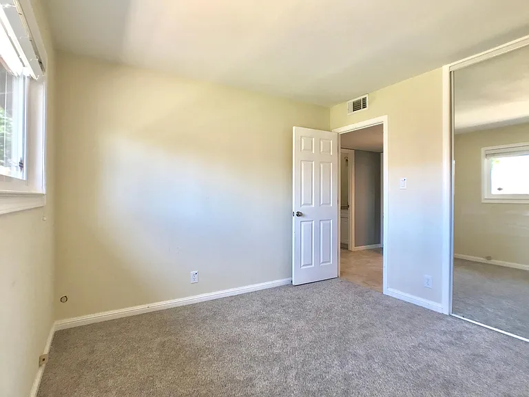 9111 La Riviera Dr — Photo 17