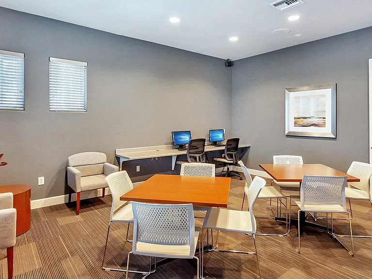 Copper Cove Apartments — Photo 16