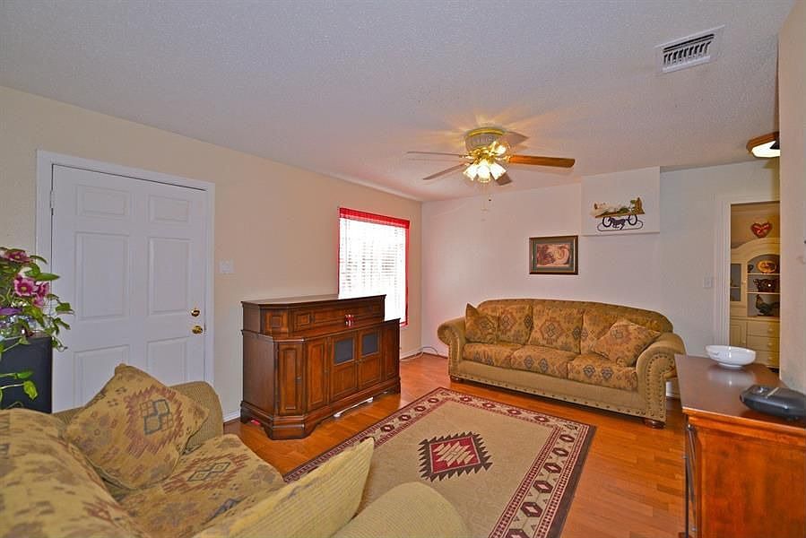 703 Kendalia Ave, San Antonio, TX 78221 Zillow