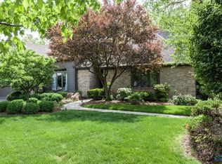 72 Wolf Ridge Dr, Holland, OH 43528