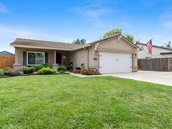2nd image of 1811 E Country Court