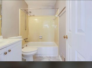 3218 Shadow Walk Ln, Tucker, GA 30084
