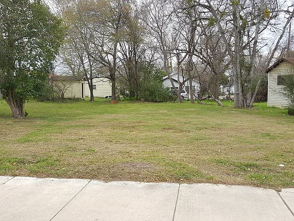 2nd image of 612 E Martin Luther King Jr St
