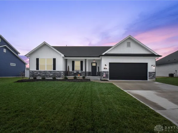 119 Union Crossing Dr, Franklin, OH 45005