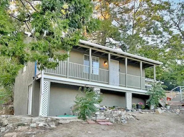 17523 Lone Pine Trl, Lake Hughes, CA 93532