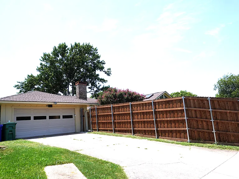 2721 Timberleaf Dr — Photo 23