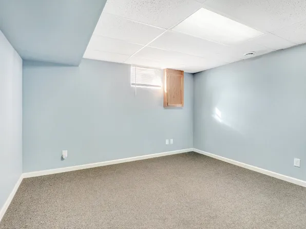 8240 Sunnyside Rd, Mounds View, MN 55112