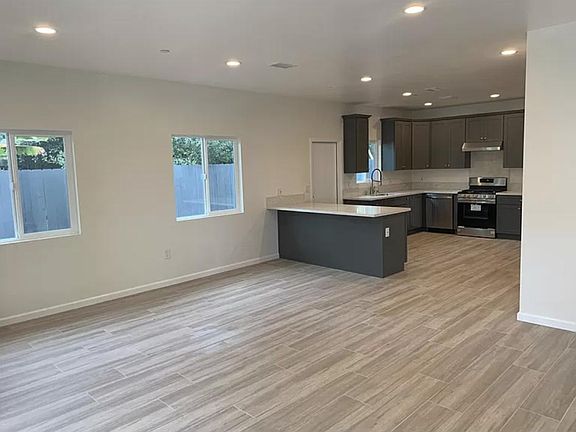 4th image of 7340 Fulton St