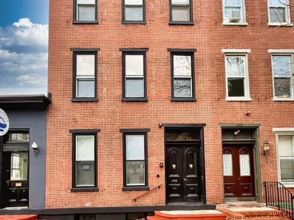348 Farnsworth Ave Unit 1R, Bordentown, NJ 08505