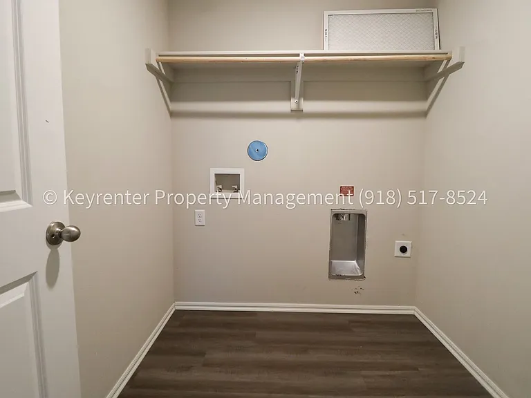 3313 N 23rd West Ave — Photo 19