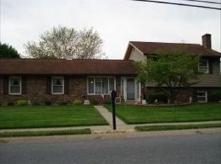 450 Delp Rd, Lancaster, PA 17601