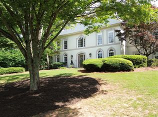 290 Plantation Way, Roswell, GA 30075
