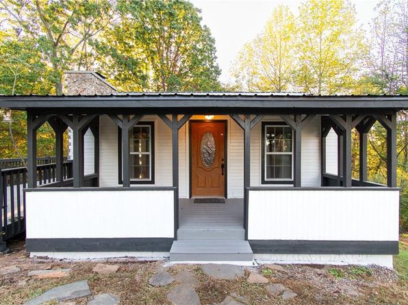 250 Nottingham Way NE