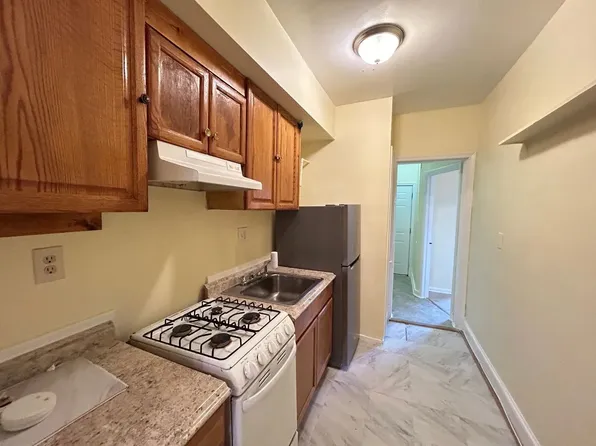 1227 Queen St NE APT 2, Washington, DC 20002