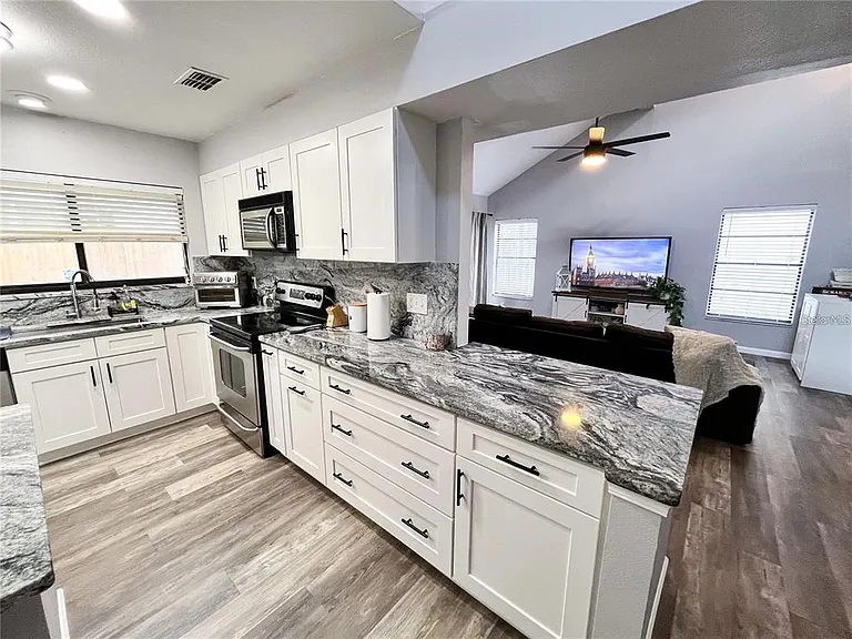3747 Okeechobee Cir — Photo 3