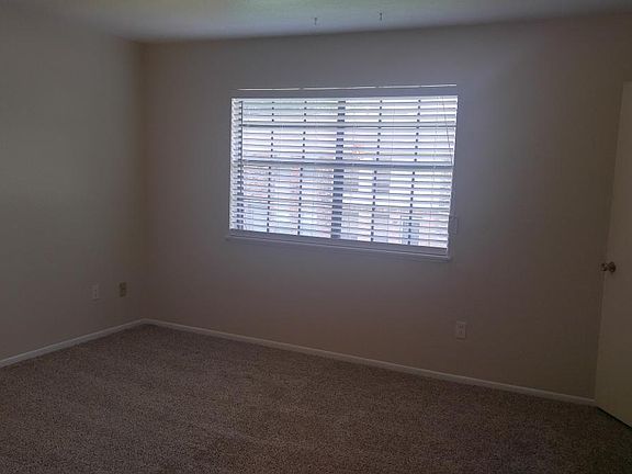 4th image of 2700 N 16th St