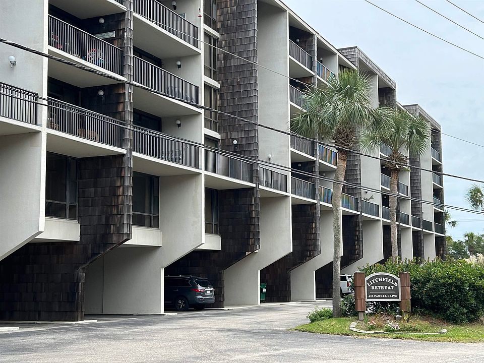 1st image of 423 Parker Dr. #303