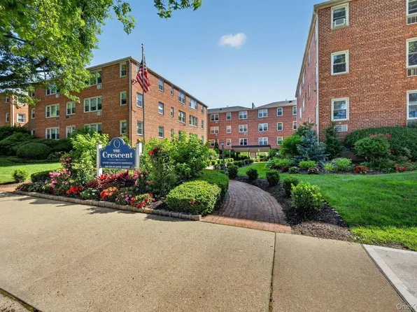 290 Atlantic Ave #225, East Rockaway, NY 11518
