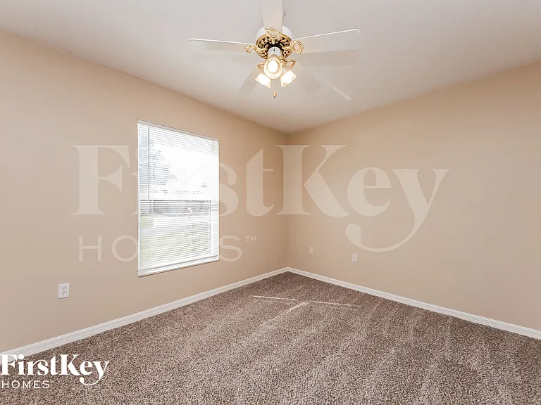 917 Delano Ct — Photo 11