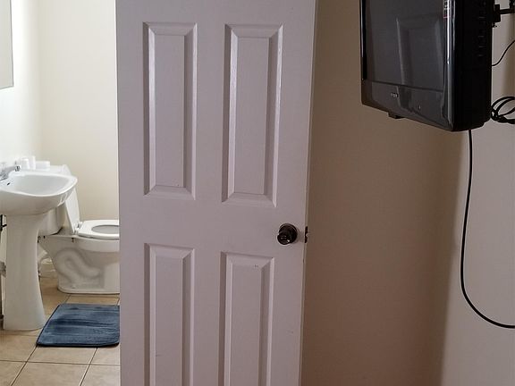 3rd image of 1274 Hodson Dr #11564768