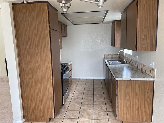 4th image of 760 Stanley Ave APT 3