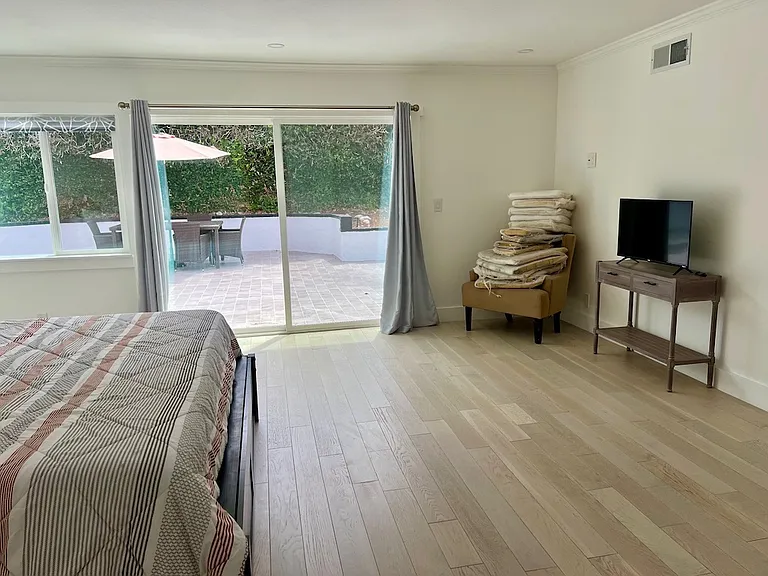 3303 Sawtooth Ct — Photo 16