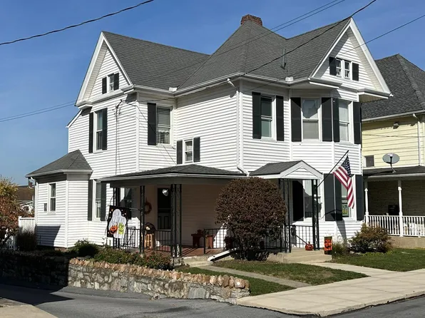 112 N Franklin St, Waynesboro, PA 17268