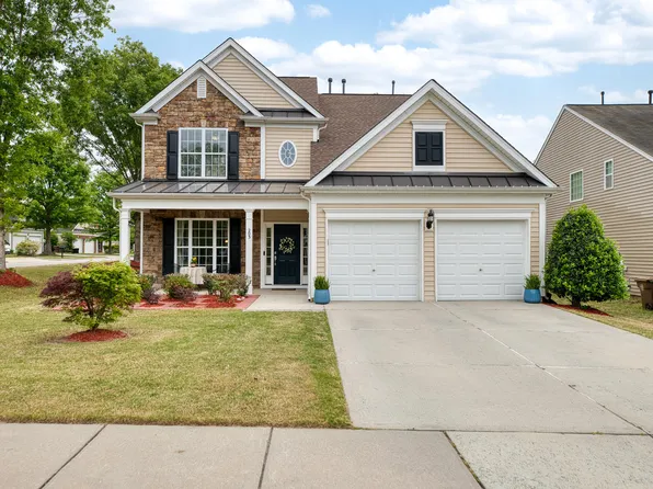 203 Oswego Ct, Morrisville, NC 27560