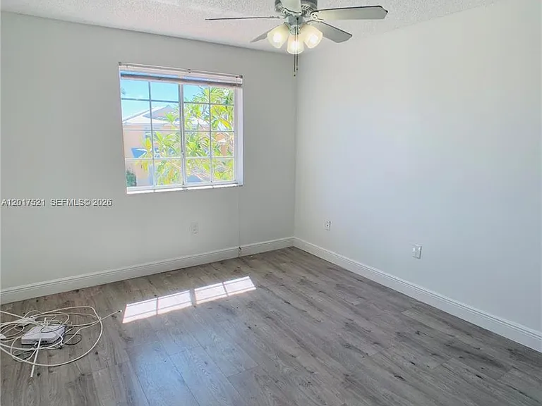 18801 NW 12th St — Photo 31