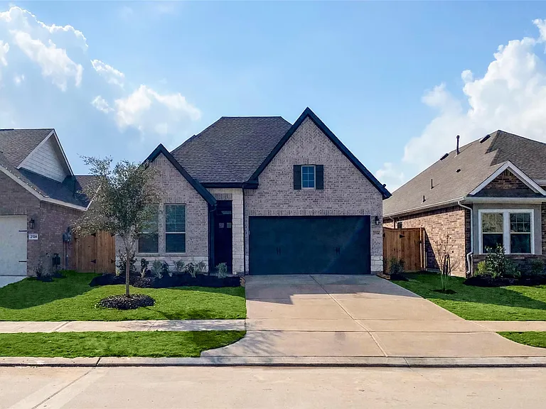 2514 Chestnut Oak Cir — Photo 1