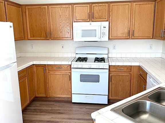 5th image of 7578 Costanoa St