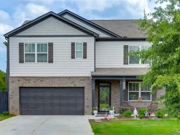 410 Maple Brook Dr, Dawsonville, GA 30534
