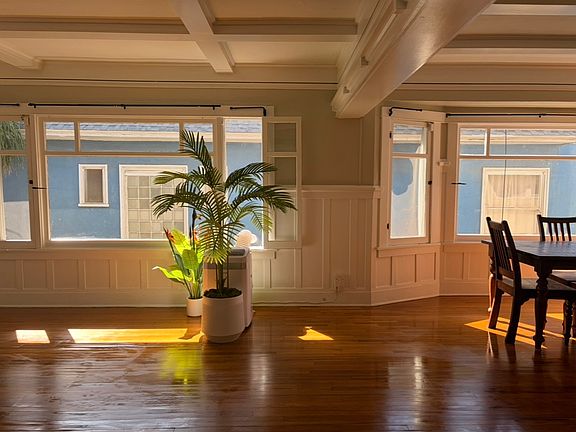 4th image of 839 E Ocean Blvd