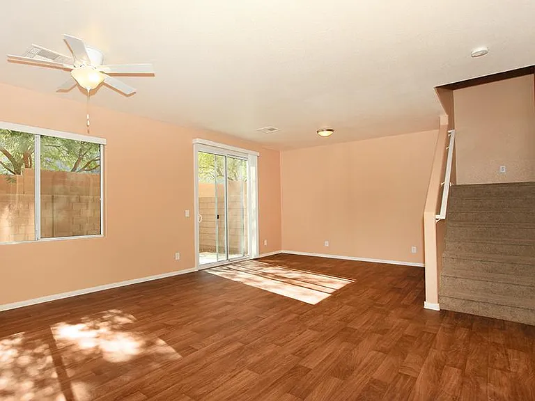 Suncrest Townhomes — Photo 22