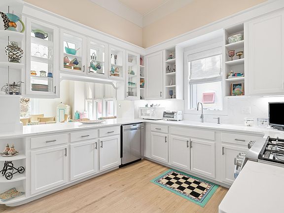 3rd image of 338 Rue Caribe