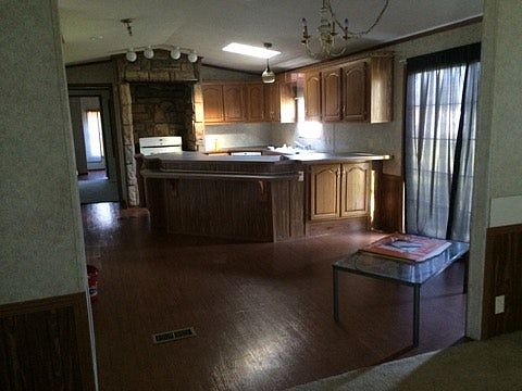 1st image of 11026 Lakeview Dr