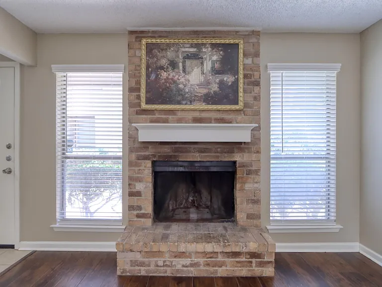707 Harbour Town Dr #1 — Photo 18