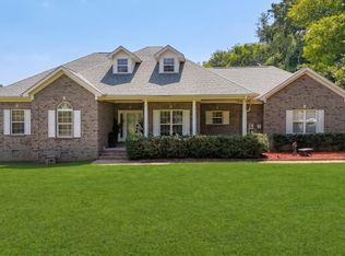 435 Long St W, Mc Ewen, TN 37101
