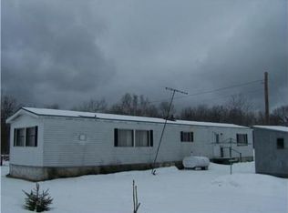 491 Main Rd, Passadumkeag, ME 04475