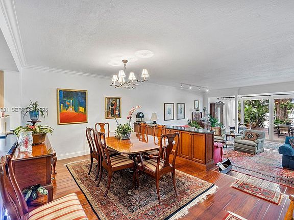 5th image of 4905 SW 71st Pl