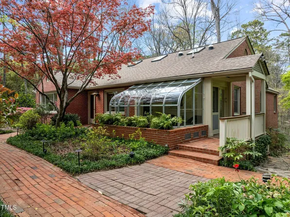 11 Mount Bolus Rd, Chapel Hill, NC 27514