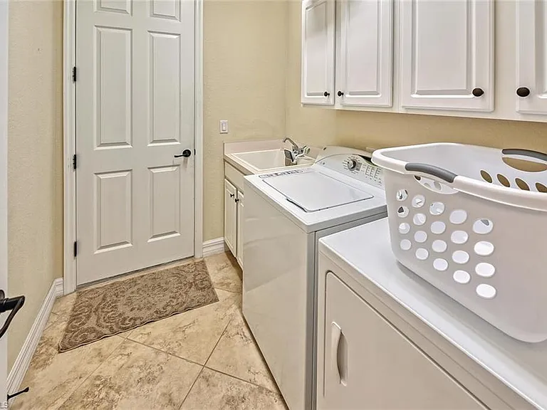 9415 Piacere Way — Photo 18