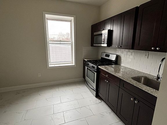 2nd image of 445 Washington Ave #9
