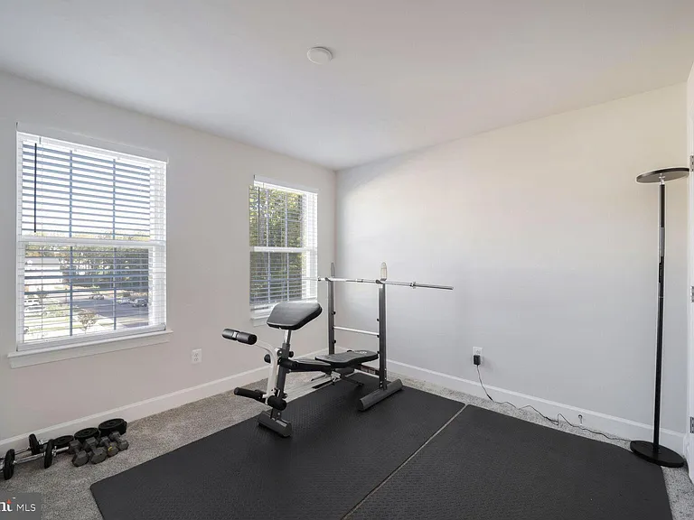 10864 Foxtrot Cir — Photo 9