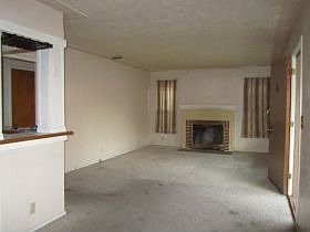 2nd image of 213 W Dakota Ave